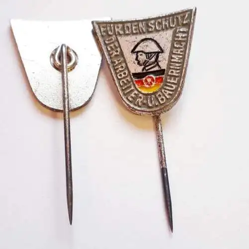 DDR NVA Reservistenabzeichen 1966-1968 Silber