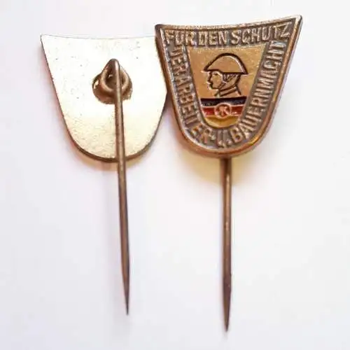 DDR NVA Reservistenabzeichen 1966-1968 Gold
