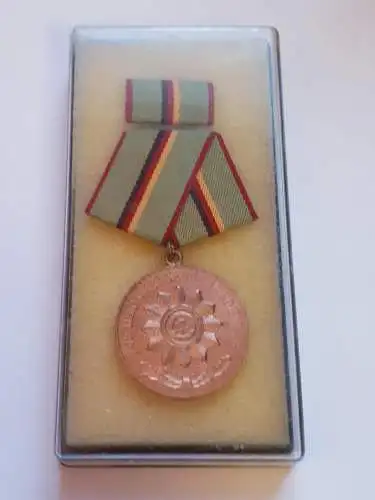 DDR Verdienstmedaille der Organe des MdI