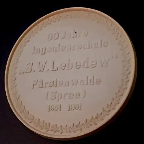 DDR Medaille 80 Jahre Ingenieurschule S, W. Lebedew Fürstenwalde/ Spree