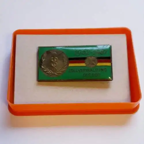 DDR Anstecker 35. Jahre Zollverwaltung der DDR