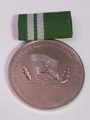 DDR Medaille Freiwilliger Helfer beim Schutz der Staatsgrenze der DDR 20 Jahre