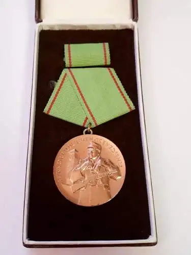 DDR Medaille Grenztruppen Für vorbildlichen Grenzdienst Nr.132 d