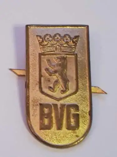 DDR BVG Mützenabzeichen
