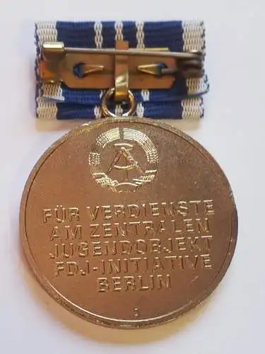 DDR Medaille Für Verdienste am zentralen Jugendobjekt FDJ-Initiative Berlin 