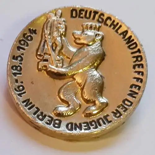 DDR Abzeichen Deutschlandtreffen der Jugend 1964 Berlin