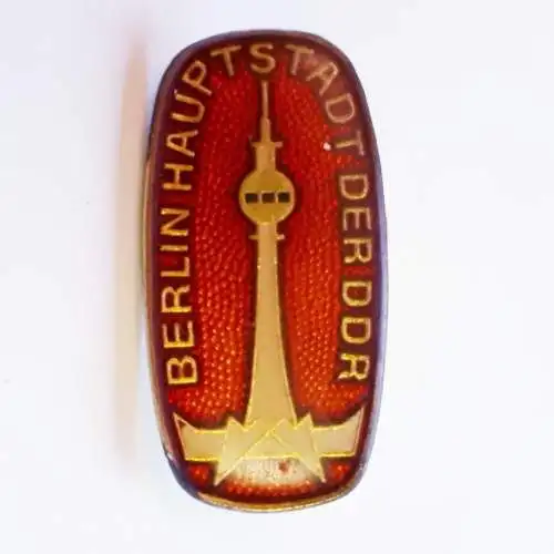 DDR Abzeichen Berlin Hauptstadt der DDR.