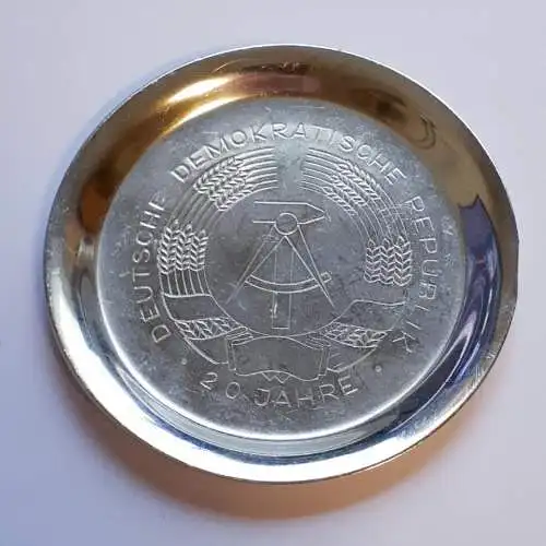 DDR Teller 20 Jahre DDR