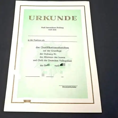 DDR MdI Volkspolizei Urkunde blanko für Qualifikationsabzeichen