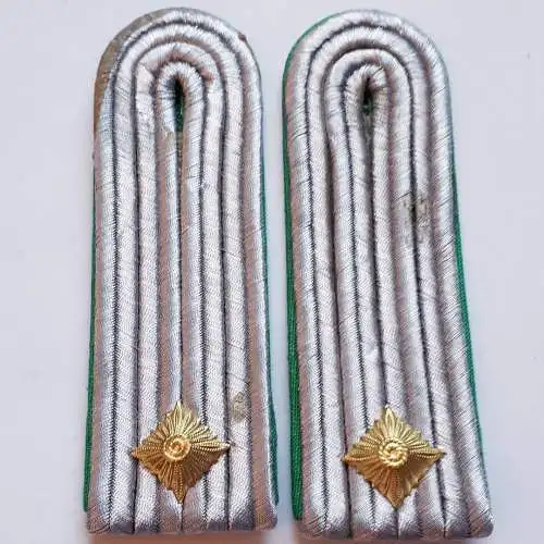 DDR NVA Grenztruppen Schulterklappen Unterleutnant