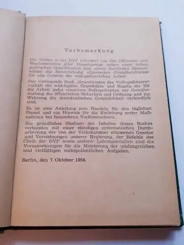 Grundwissen des Volkspolizisten