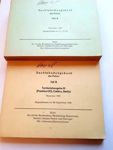 Sachfahndungsbuch der Deutschen Volkspolizei Teil A und B - November 1990