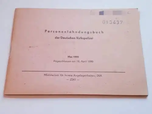 Personenfahndungsbuch der Deutschen Volkspolizei  Mai 1990