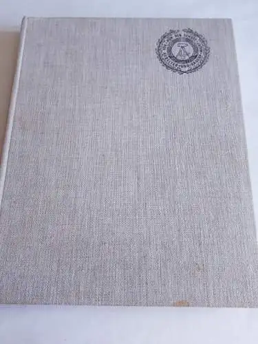 Soldaten des Volkes - Geschichte der Nationalen Volksarmee in Bildern. 