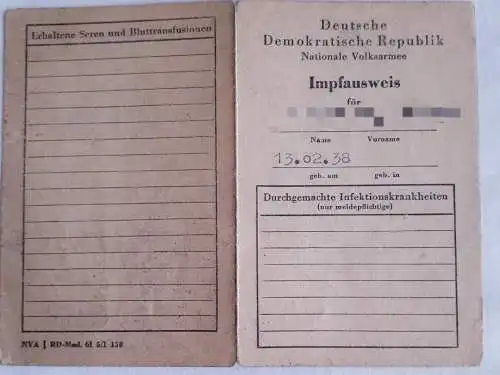 DDR Nationale Volksarmee Impfausweis