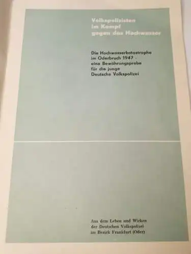 DDR MdI Volkspolizisten im Kampf gegen das Hochwasser