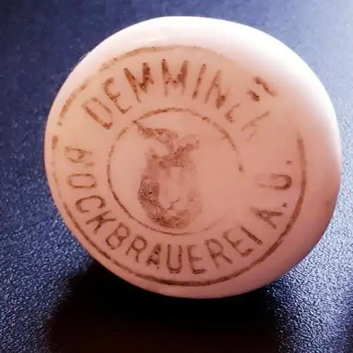 Bügelverschluß Porzellan Demminer Bockbrauerei A.G.