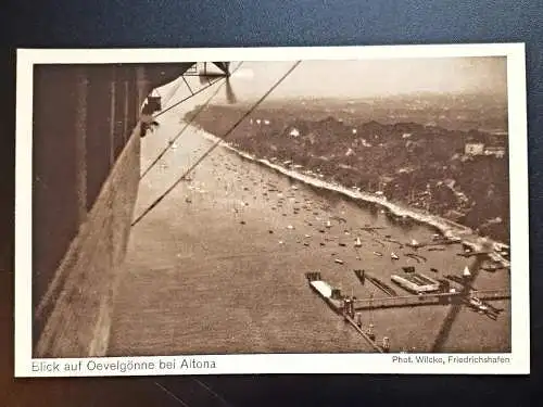 Ansichtskarte Zeppelin Luftschiff Postkarte Blick auf Oevelgönne bei Altona