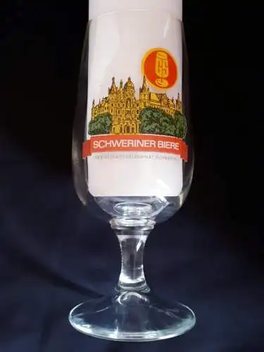 Bierglas Schweriner Bier VEB Getränkekombinat Schwerin