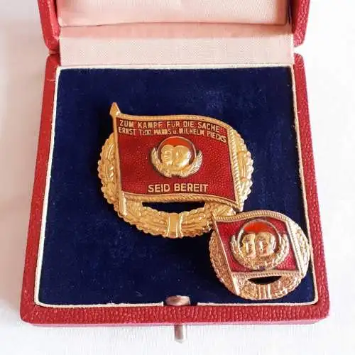 DDR Medaille für hervorragende Leistungen bei der sozialistischen Erziehung in der Pionierorganisation „Ernst Thälmann“