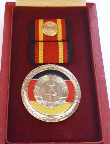 Verdienstmedaille der DDR