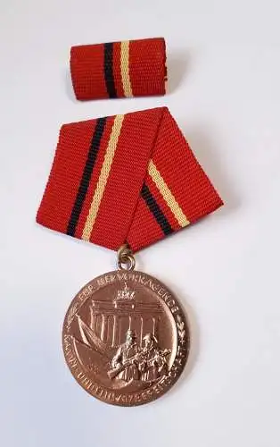 DDR Verdienstmedaille der Kampfgruppen der Arbeiterklasse