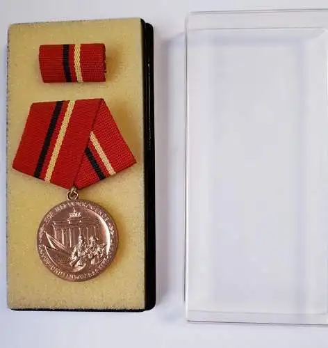 DDR Verdienstmedaille der Kampfgruppen der Arbeiterklasse