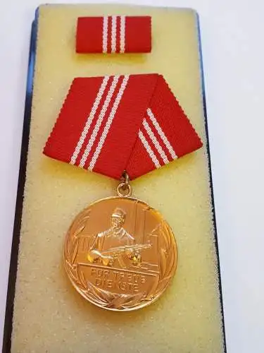 DDR Medaille Für treue Dienste in den Kampfgruppen