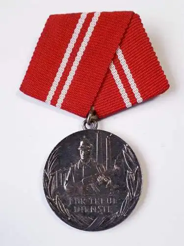 DDR Medaille Für treue Dienste in den Kampfgruppen