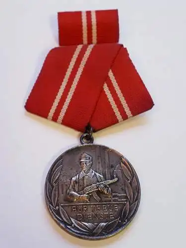 DDR Medaille Für treue Dienste in den Kampfgruppen