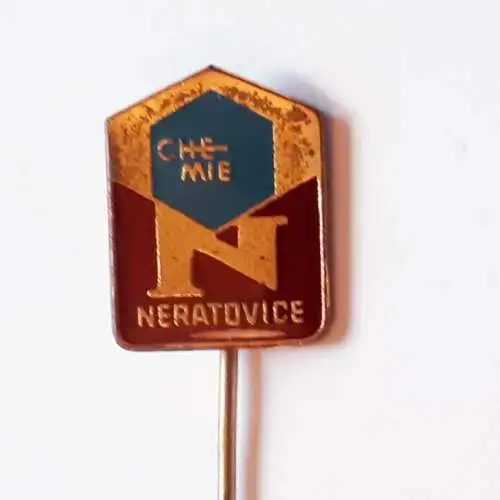 Anstecknadel Tschechoslowakei Chemie Neratovice