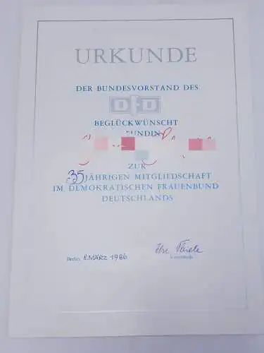 DDR Urkunde 35-jährige Mitgliedschaft im DFD 1986