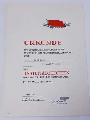 DDR Urkunde Kampfgruppen Bestenabzeichen in Silber 1983