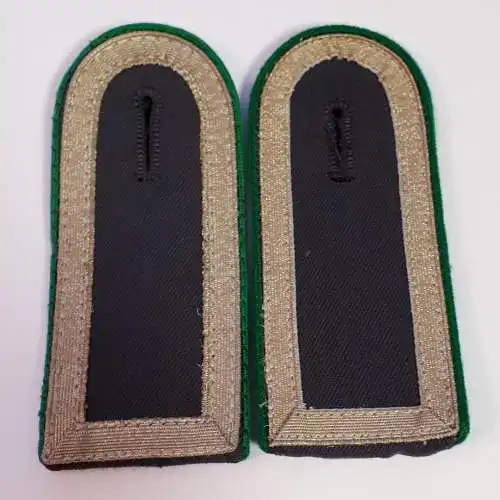 Bundeswehr Schulterklappen Jägertruppe Stabsunteroffizier 