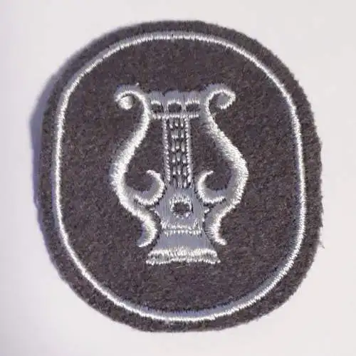 DDR NVA Dienstlaufbahnabzeichen Militärmusiker Offizier