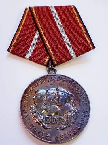 DDR NVA Medaille Für hervorragende Verdienste Nationale Volksarmee