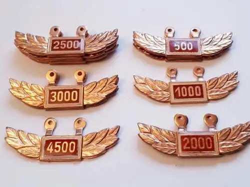 DDR NVA Flugstundenanhänger rot Ziffer 1000