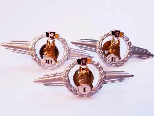 DDR NVA Klassifizierungsabzeichen Für vorbildlichen Diensthundeführer Repro 