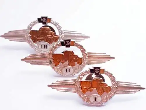 DDR NVA Klassifizierungsabzeichen Fahrer von Schützenpanzer und Kraftwagen Repro Bartelnummer 345 Stufe I
