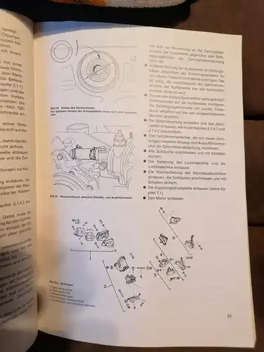 Reparaturanleitung 377, Renault 20TS: Querschnitt durch die Motor-Technik. 