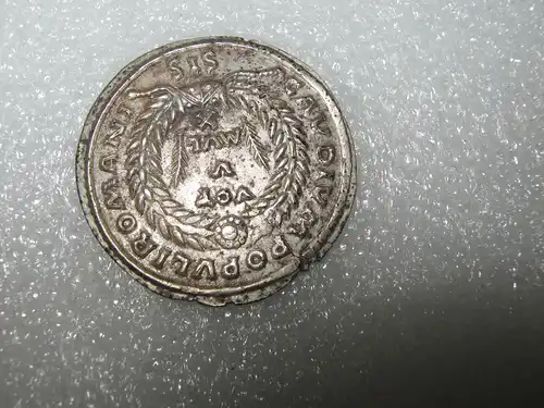 Vetranio, 350 n. Chr. Schweres Miliarense ( 5,60  g). Mzst. Siscia. Vs.: D N VETRANIO P F AVG,