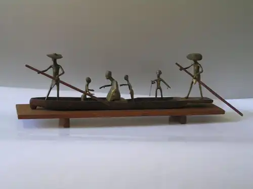 Fischerboot Afrika mit Figuren um 1950