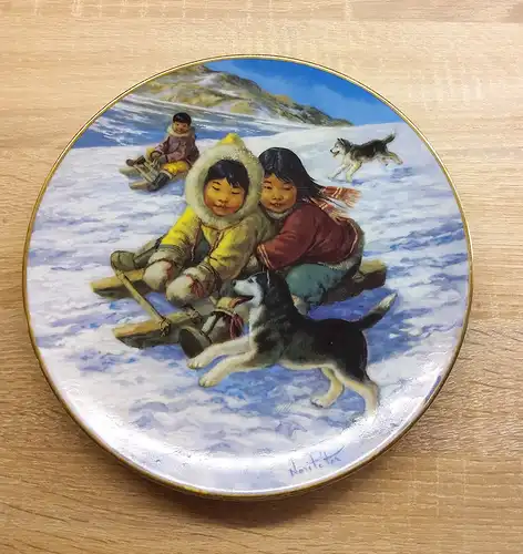 Decorative wall plate Peter Nori - The Race collection