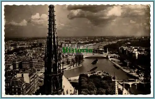 [Ansichtskarte] Paris - Vue panoramique prise de Notre-Dame - 1956 - Nachgebühr. 