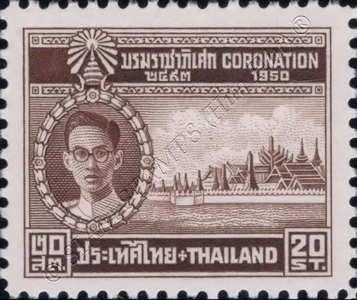 Krönung des Königs Bhumibol Aduljadeh als Rama IX (**)