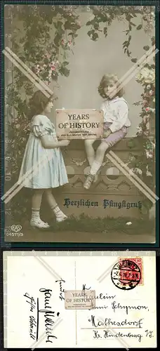 Orig. AK herzliche Pfingstgruß Mädchen auf dem Zaun mit Blumen gelaufen 1919