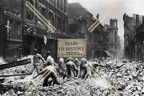 Repro Foto Stadt zerstört nach Luftangriff