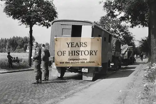 Foto kein Zeitgenössisches Original Vormarschstraße Soldaten Fahrzeuge Belgien F