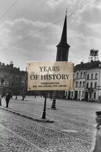 Foto kein Zeitgenössisches Original Kirche Platz Straßenbahnhaltestelle Belgien