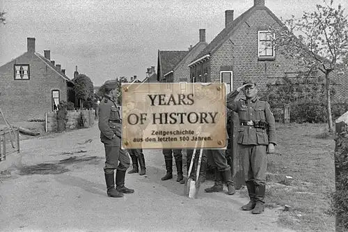 Foto kein Zeitgenössisches Original Holland Soldaten im Dorf Belgien Frankreich